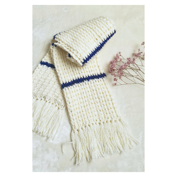 Echarpe en laine crochetée à la main